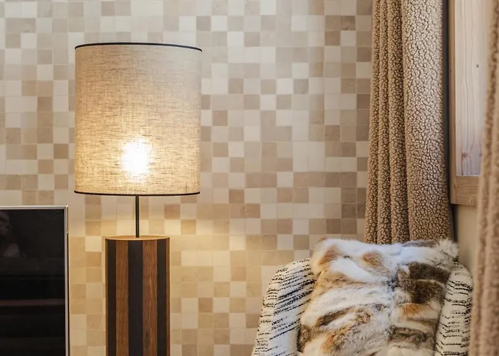 Rochebrune - Superbe Au Depart Des Pistes