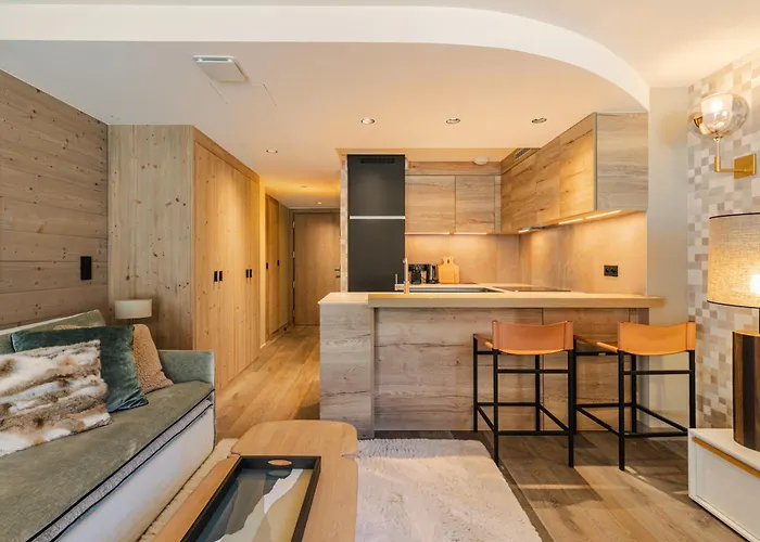 Rochebrune - Superbe Au Depart Des Pistes